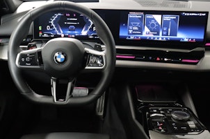 Vehicle image BMW 520d xDrive Touring