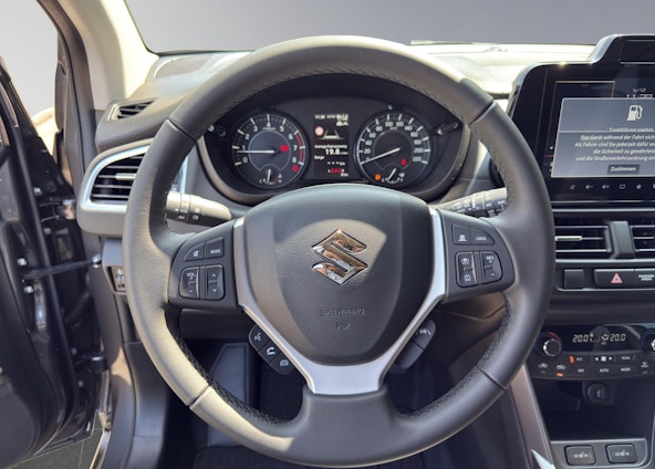 Vehicle image 9 Vehicle image 9