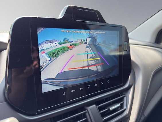 Vehicle image 13 Vehicle image 13