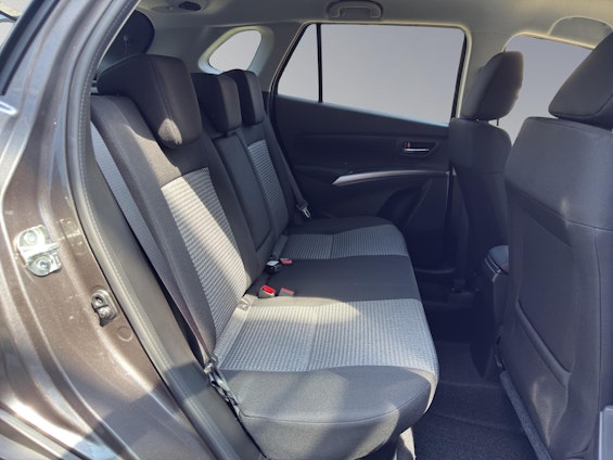 Vehicle image 16 Vehicle image 16