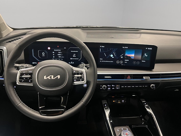 Vehicle image KIA SORENTO