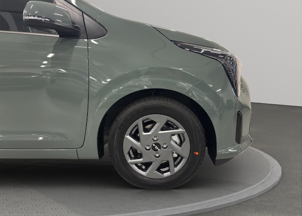 Vehicle image 12 Vehicle image 12