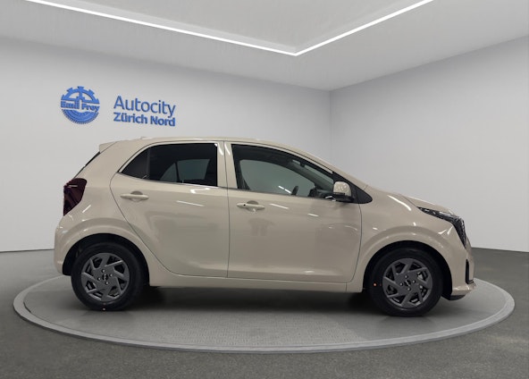 Vehicle image 3 Vehicle image 3