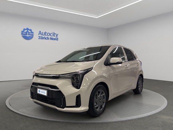 First vehicle image