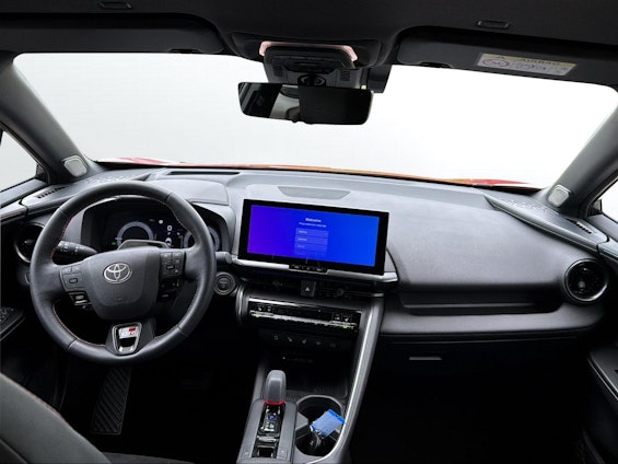Vehicle image 8