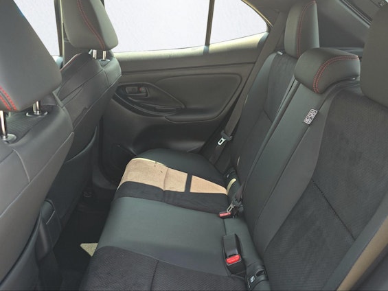 Vehicle image 13 Vehicle image 13