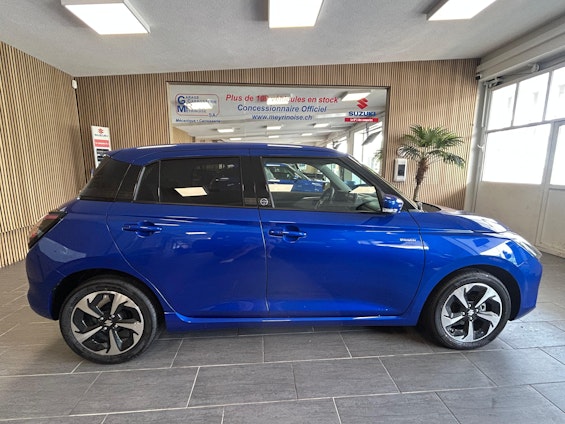 First vehicle image