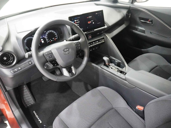 Vehicle image 7