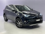 First vehicle image