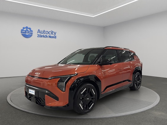 First vehicle image First vehicle image