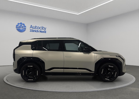 Vehicle image 3 Vehicle image 3