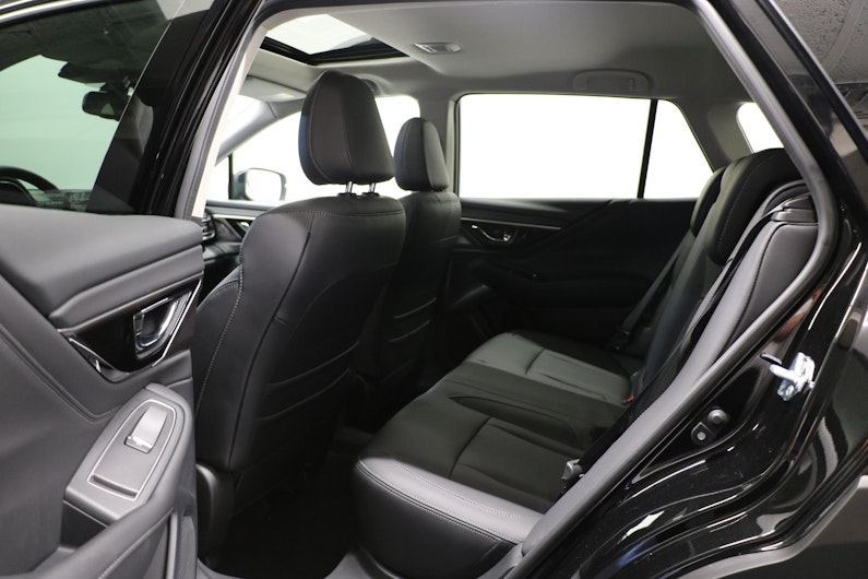 Vehicle image SUBARU OUTBACK