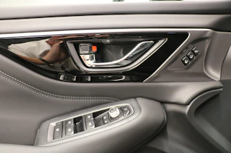 SUBARU OUTBACK 5