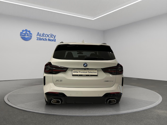 Vehicle image BMW X3