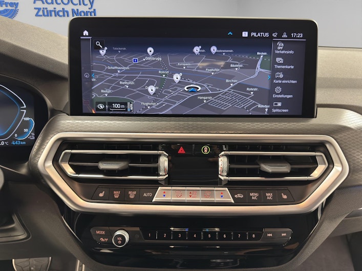 Vehicle image BMW X3