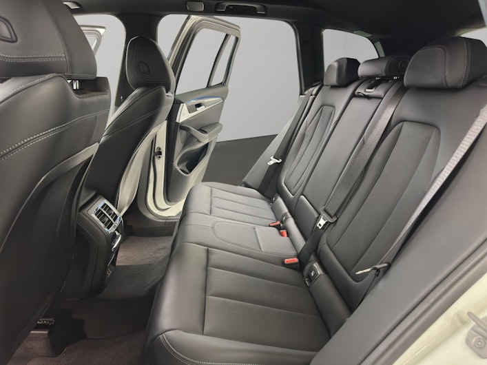 Vehicle image BMW X3