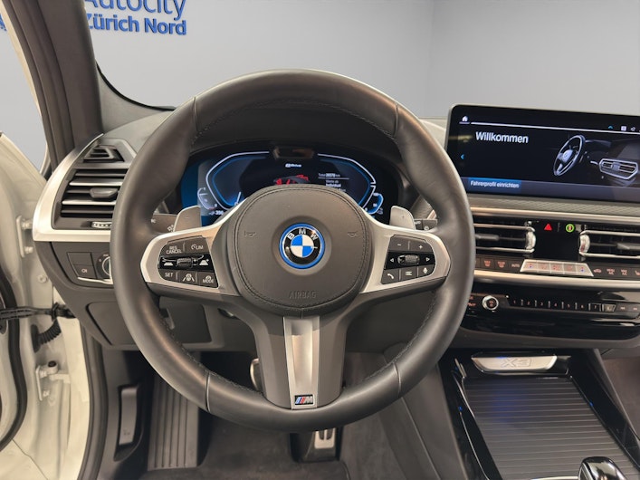 Vehicle image BMW X3