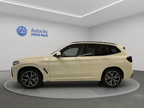 Vehicle image BMW X3 30e xDrive SAG