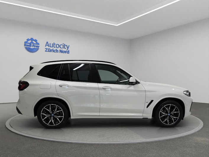 Vehicle image BMW X3