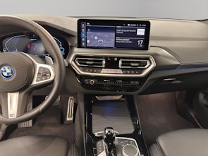 Vehicle image BMW X3 30e xDrive SAG