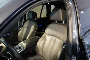 BMW X5 M50i xDrive