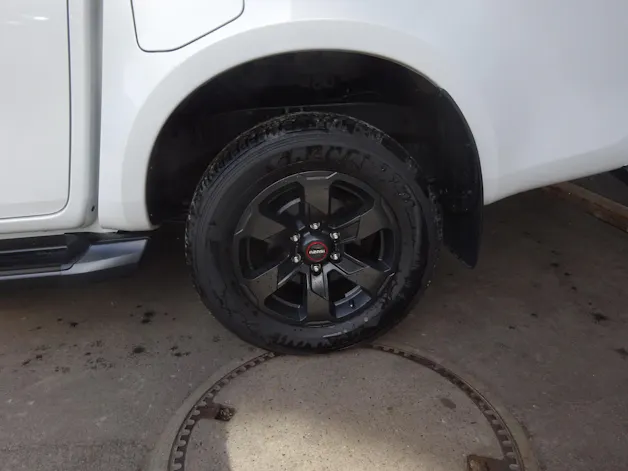Isuzu D-Max Crew Pick-up 1.9 DDi N60 Nitro Sport 4x4