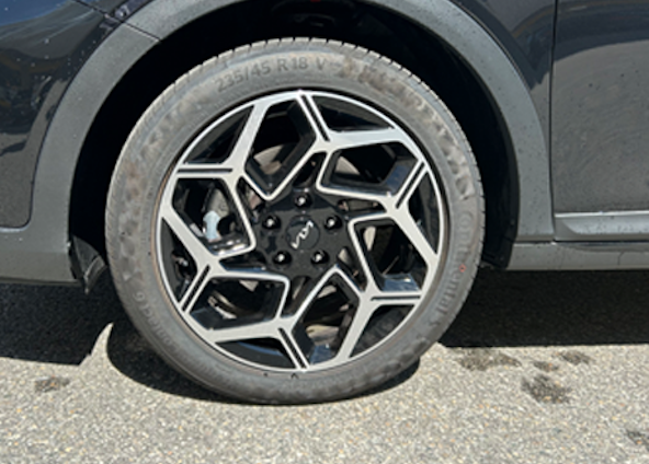 Vehicle image 17 Vehicle image 17