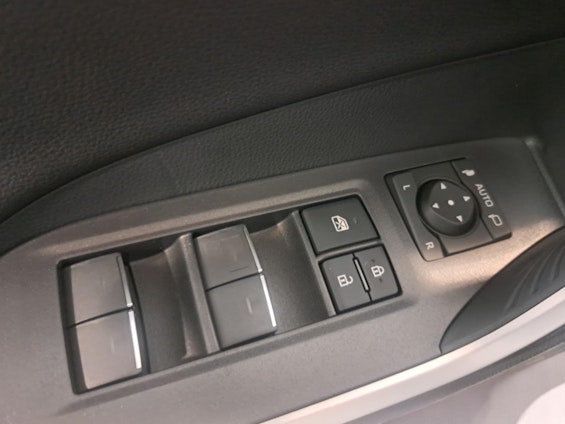 Vehicle image 12 Vehicle image 12