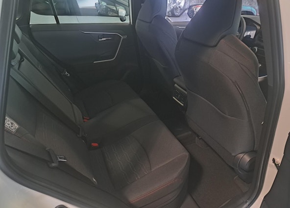 Vehicle image 9 Vehicle image 9