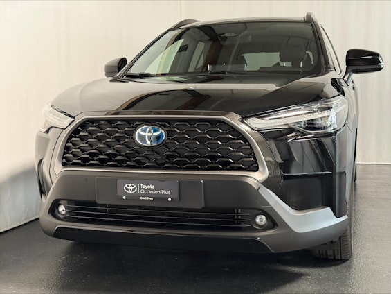 First vehicle image