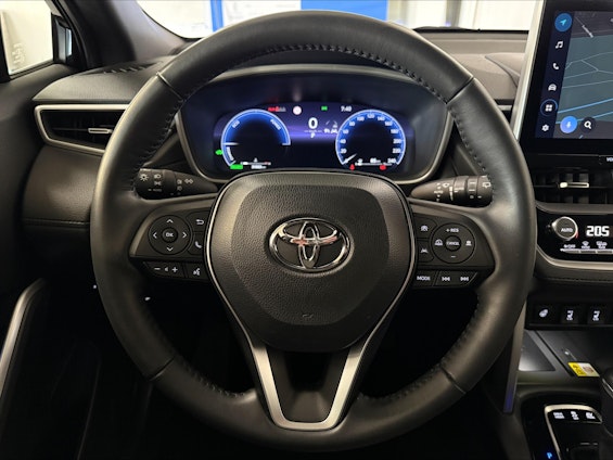 Vehicle image 8