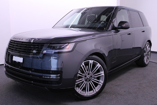 First vehicle image