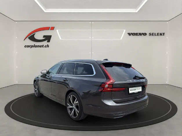 Volvo V90 2.0 B4 Momentum
