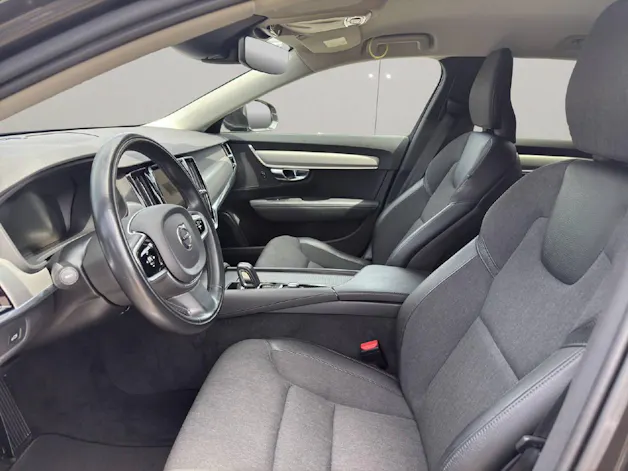 Volvo V90 2.0 B4 Momentum