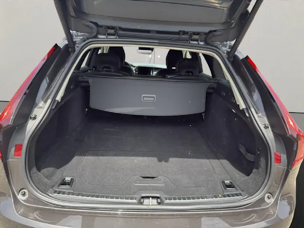 Volvo V90 2.0 B4 Momentum