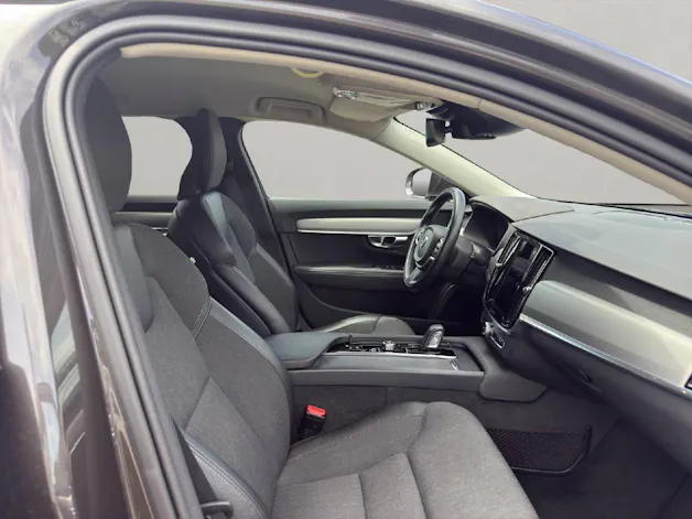 Volvo V90 2.0 B4 Momentum
