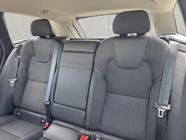 Volvo V90 2.0 B4 Momentum