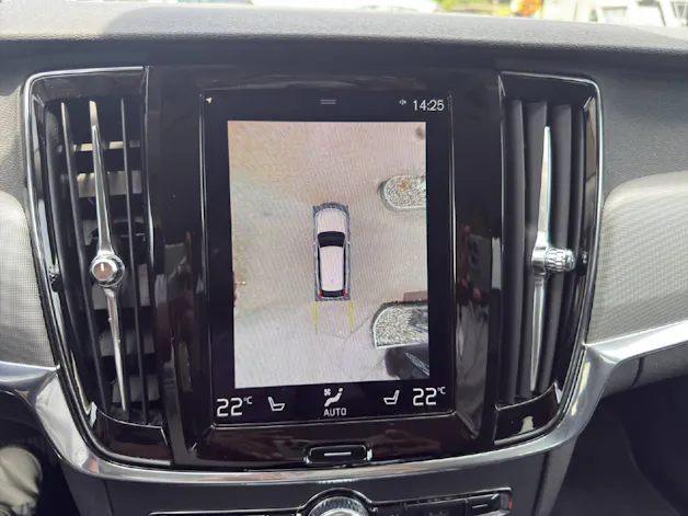 Volvo V90 2.0 B4 Momentum