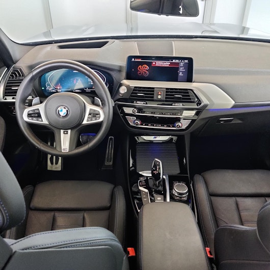 Vehicle image BMW X3