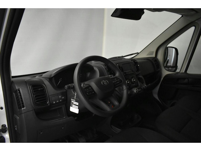 image du véhicule TOYOTA PROACE MAX