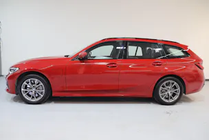 BMW 330e xDrive Touring