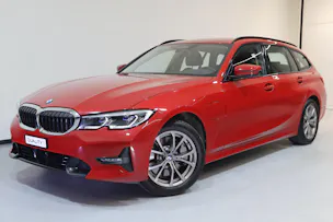 BMW 330e xDrive Touring