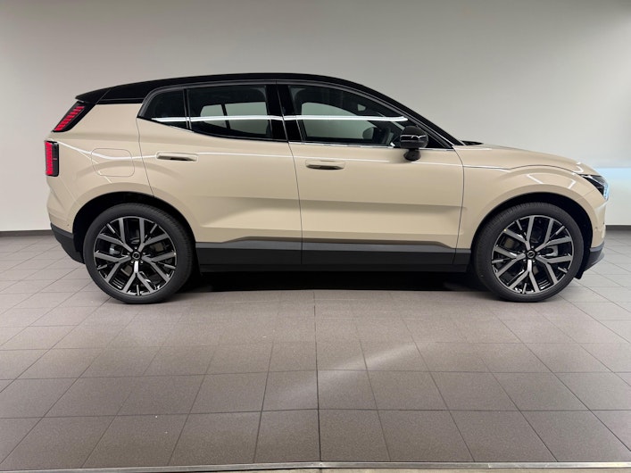 Vehicle image VOLVO EX 30