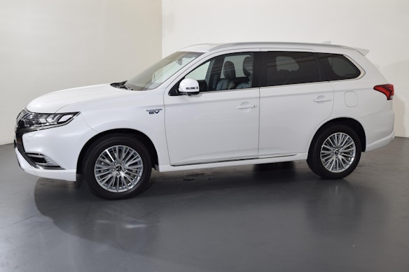 MITSUBISHI Outlander 2.4 PHEV Diamond 3
