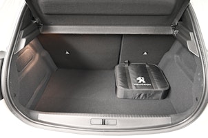 Vehicle image PEUGEOT 208 e-Active Pack