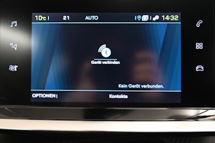 Vehicle image PEUGEOT 208 e-Active Pack