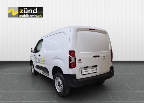 Vehicle image 3 Vehicle image 3