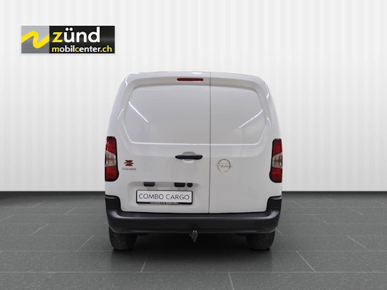 Vehicle image 4 Vehicle image 4