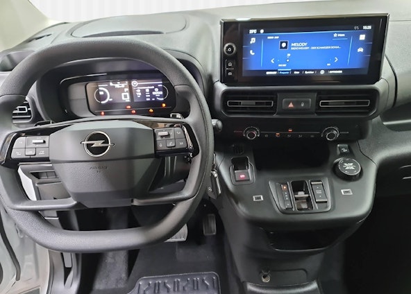 Vehicle image 7 Vehicle image 7