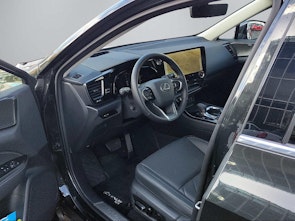 Vehicle image LEXUS NX 450h+ Excellence